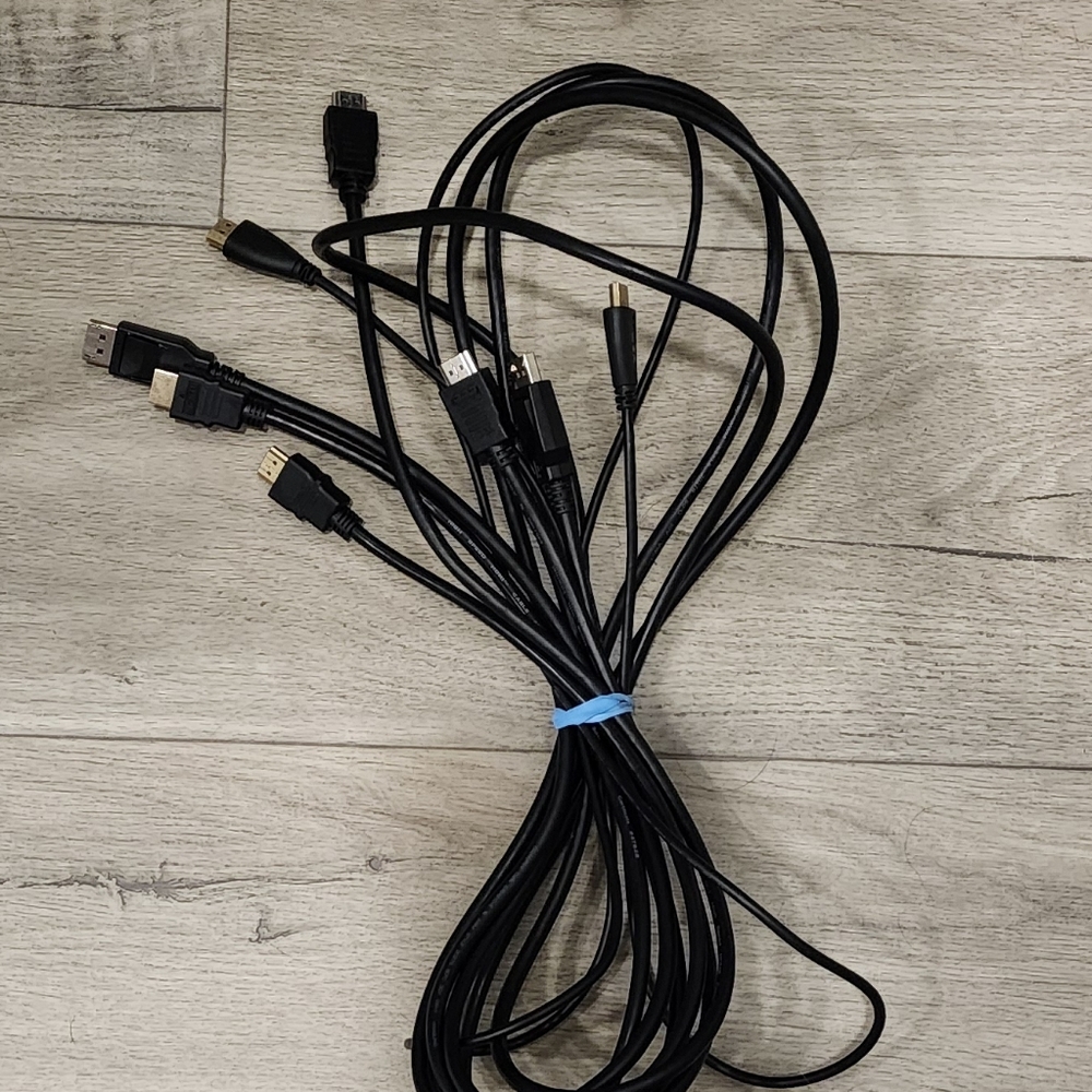 THREE - 6' HDMI Cables
